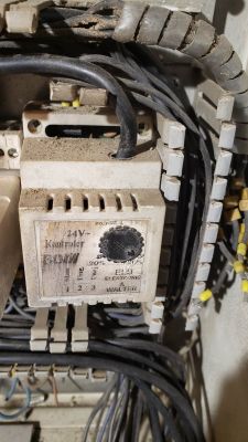 Przetwornik natężenia prądu silnika na sygnał strerujący, napięciowy do Falownika