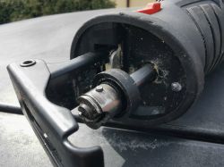 PSSAP 20 Li B2 Parkside lisi ogon piła szablasta - uszkodzony uchwyt brzeszczotu