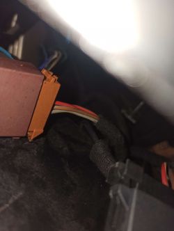 Nie działają przednie głośniki w audi a3 8p.