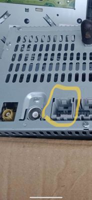 Szukam kabla łączącego panel z radiem Shaker 2014 Mustang - schemat instalacji