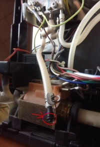 Siemens Surpresso S60 TK68001/02 - wyciek z łącza zaworu wody Siemens Surpresso S60 TK68001/02 - wyciek z łącza zaworu wody