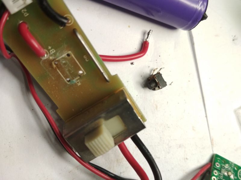 Wkrętarka Parkside Rapidfire 2.1 - sygnalizuje naładowanie ale nie działa, naprawa