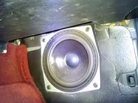 Wymiana głośników w BMW E36 Sedan