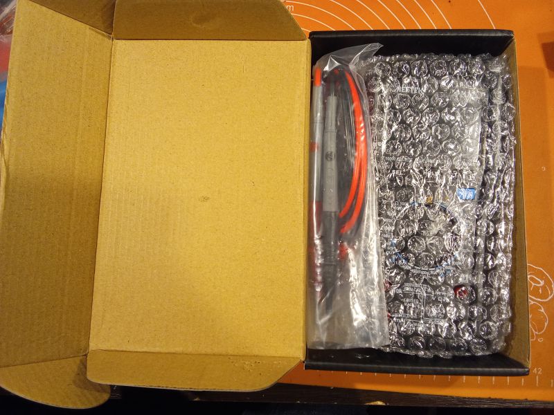 MESTEK DM 100 - miernik uniwersalny dla każdego? Krótki opis i kilka fotek.