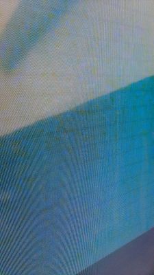 Sony Bravia 60W605B cienkie poziome paski na ciemnym obrazie