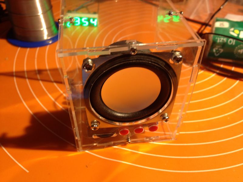 Mała kolumna DIY z Bluetooth. Recenzja zestawu do samodzielnego montażu.