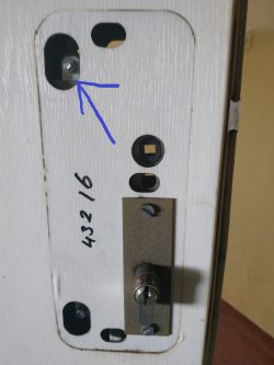 Difficulty Turning Key in Exterior Door: Broken Liner & Incompatible Cylinder Issues Difficulty Turning Key in Exterior Door: Broken Liner & Incompatible Cylinder Issues