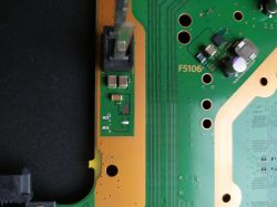 Konsola PS4 PRO CUH-7016B - Wyrwana wtyczka 4 pin z płyty głównej P44 - Naprawa czy wymiana?