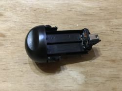 Tania i lekka wkrętarka na uniwersalne bity zasilana bateriami AA