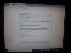 Ekran logowania do routera w przeglądarce Microsoft Edge.