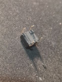 Wymiana i lutowanie micro switchy w magnetofonie Technics rs-b555: czy obcinać nogi?