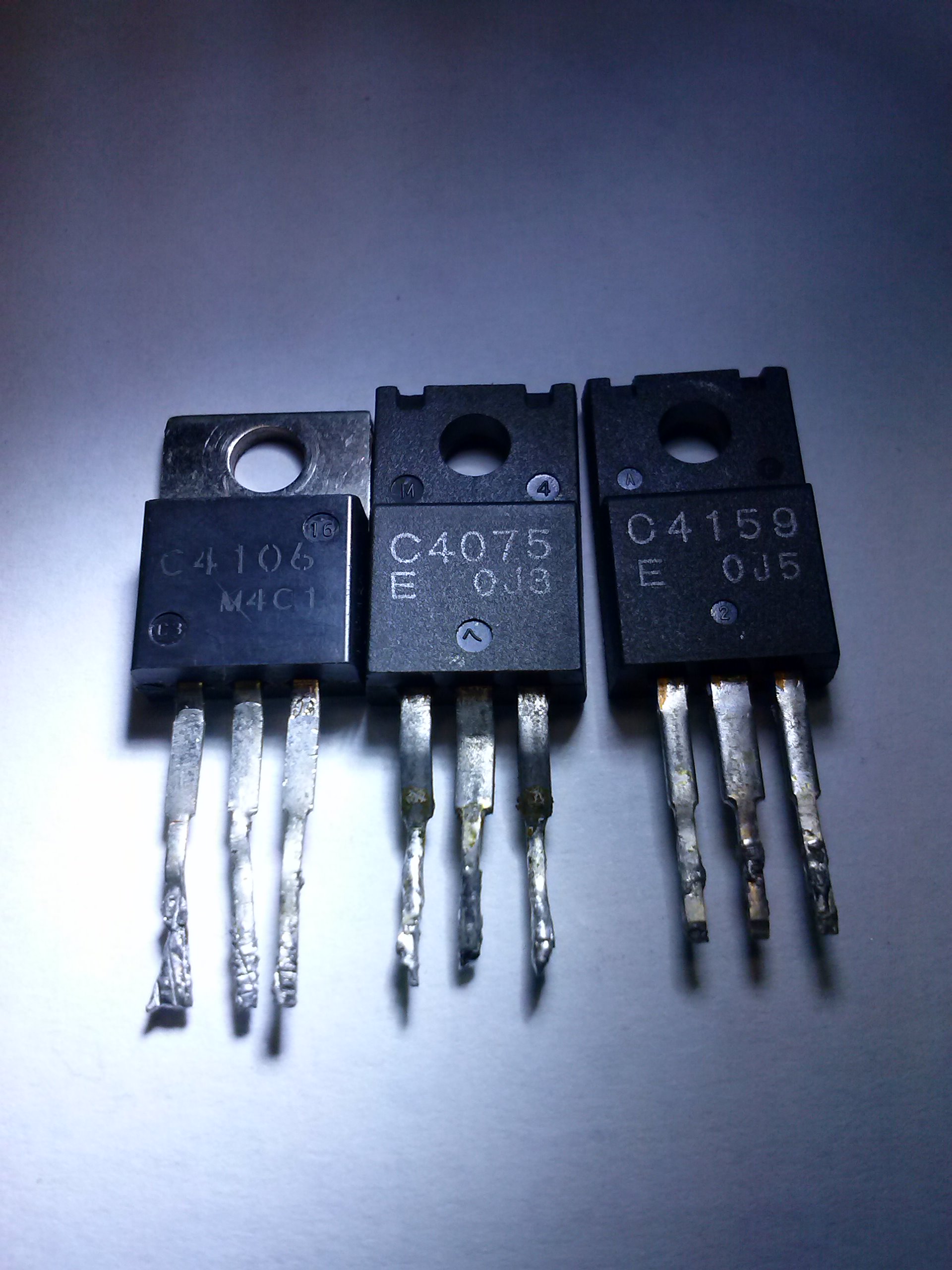 Co to za elementy poszukuję datasheet - elektroda.pl