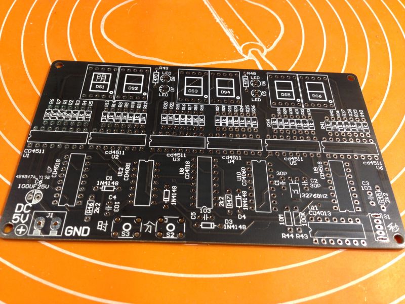 6-bitowy zegarek dla początkującego do lekcji lutowania Ciekawy zestaw z Chin.