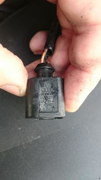 Passat B5 FL 2002 - alarm włącza się samoczynnie po zamknięciu auta