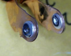 Błąd DF043 w module hamulca elektrycznego Renault: przyczyny, diagnostyka i wybrane rozwiązania