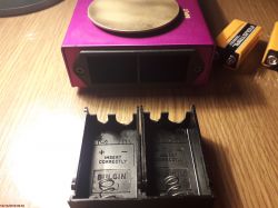 Dwie atrapy baterii 9v zasilane z powerbanka Dwie atrapy baterii 9v zasilane z powerbanka