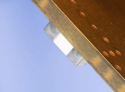 Anteny radiowe dla miniaturowych medycznych urządzeń noszonych