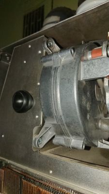 Ciągłe zapowietrzanie sie pieca Vaillant turbo tec VUW pl 202/3-3 M R1