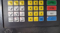 Wyważarka Beissbarth 540: Błąd po odłączeniu od sieci, ciemny monitor, piszczenie