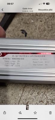 Kontroler do hulajnogi elektrycznej z oznaczeniami technicznymi.