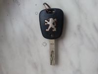 peugeot 307 - Auto trąbi podczas zazbrajania się alarmu