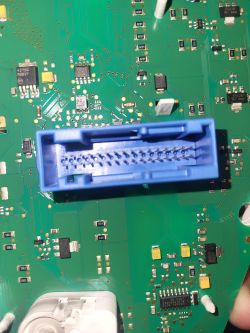 Szukam pinout do licznika 1Z0920803D Skoda Octavia II