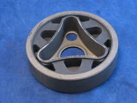 Mercedes 190 2.0 Diesel 1986 - Co wystaje na wale po uderzeniach?