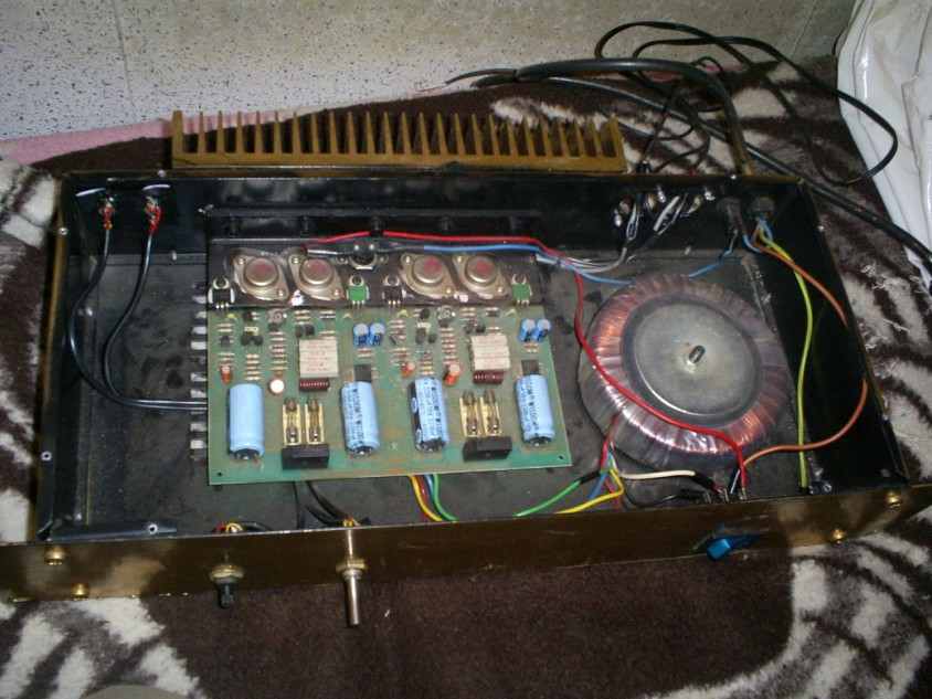 Jak określić moc DIY wzmacniacza z tranzystorami Toshiba 2N3773?