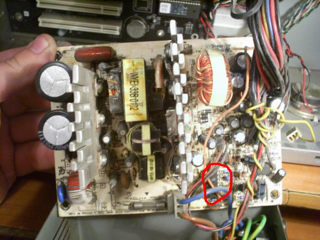 Czy warto naprawiać zasilacz Codegen 250XA1 300W samodzielnie?