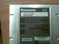 Jak podłączyć napęd CD-ROM w laptopie Panasonic CF-27J6GCAE