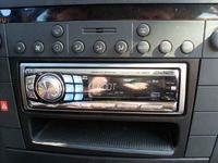 Co lepiej kupic ALPINE CDE-9850Ri Czy Alpine CDA-7893R Help