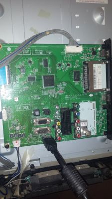 LG 32LK330U - Telewizor wyłącza się po 3 mignięciach ekranu i przechodzi w tryb 