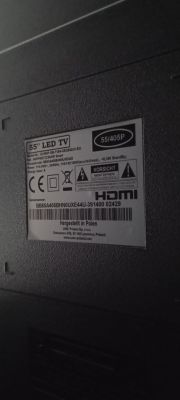 Information sticker with technical data of a 55-inch LED TV, model 55/405P.