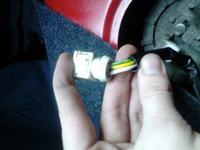 Peugeot 106 II 1.0 '96 - Sprawdzenie przekaźnika pompy paliwa Bitron 240.104