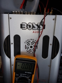 Boss BA-2900 - Brak sygnału na kanałach, dioda Power świeci, wentylator działa