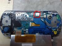 PSP 3003 / 300X Gubi obraz na LCD i wyłącza się.