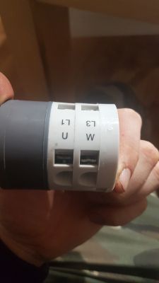 Jak podłączyc silnik trójfazowy ? Jak podłączyc silnik trójfazowy ?
