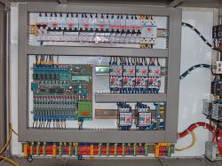 Controlling a 12V relay directly from a 5V MCU using a Zener diode and a PNP transistor