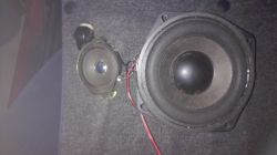 Głośniki w samochodzie straciły moc po odłączeniu tylnych kolumn Philips 2x90W