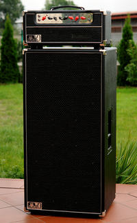 Zestaw do basu 650W - dziwna hybryda Zestaw do basu 650W - dziwna hybryda