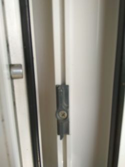 Adjusting the balcony door - a problem with a tilting setting Adjusting the balcony door - a problem with a tilting setting