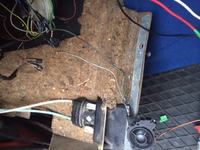 BMW E30 - Jak podłączyć kable po usunięciu przekaźnika, by działały kierunkowskazy?