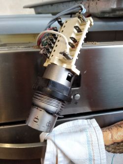 Piekarnik elektryczny Ardo HEL-065X- Poszukuję obudowy pokrętła