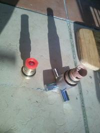 Removing and Replacing Old Bathroom Faucet Head: Steps for Disassembly & Installation