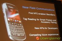 BlackBerry Bold 9900/9930 z ekranem dotykowym 2,8 cala i klawiaturą QWERTY BlackBerry Bold 9900/9930 z ekranem dotykowym 2,8 cala i klawiaturą QWERTY