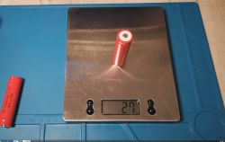 [TEST] Ile są warte tanie akumulatory i power banki z Allegro?