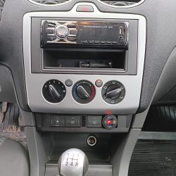Ford Focus 2005 MK2: Radio 6000CD wyłącza się po wpisaniu kodu
