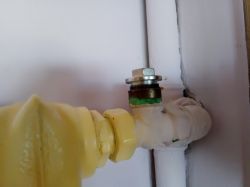 Old-Style Radiator Valve Leakage Repair: Fixing Cast Iron Radiator Valves, Replacing Gaskets/Heads