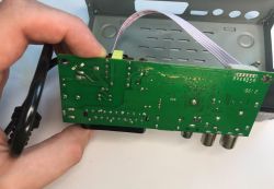 Internal components, repairs and firmware emulation – Manta DVBT018 DVB-T2 tuner