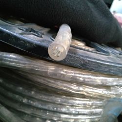 Jak prawidłowo podłączyć wąż świetlny LED 4 żyłowy, 6,5W/m, 2 voies * 230V?